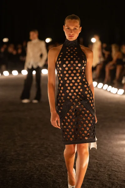 Look 8